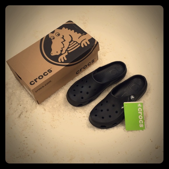 CROCS Shoes - NWT Black CROCS, Size 7